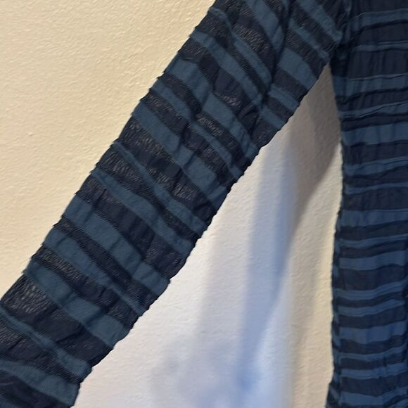 Cut Loose Striped Tunic Small - Picture 5 of 6